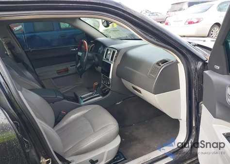 2006 Chrysler 300C from USA, damaged, VIN 2C3LA63H16H272354